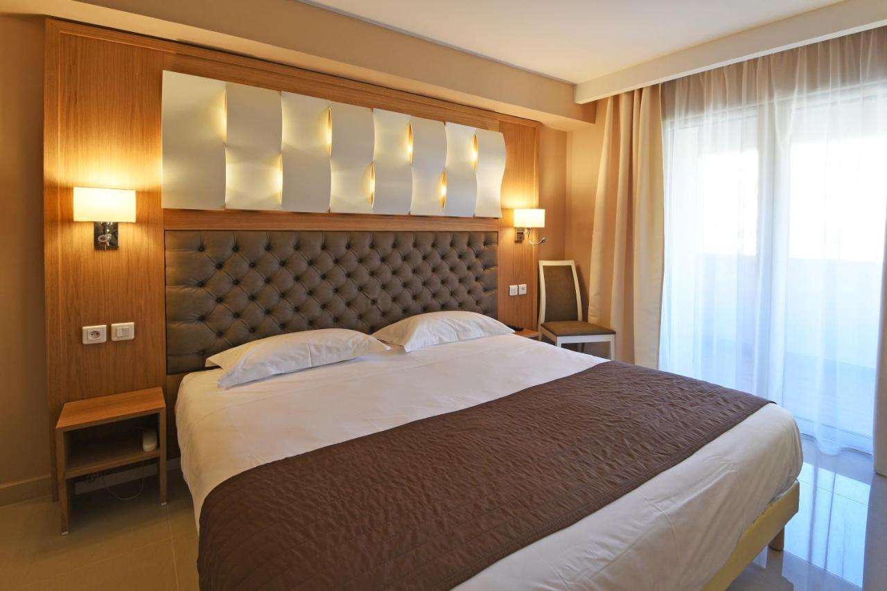 Hotel Tettola サン・フロラン エクステリア 写真