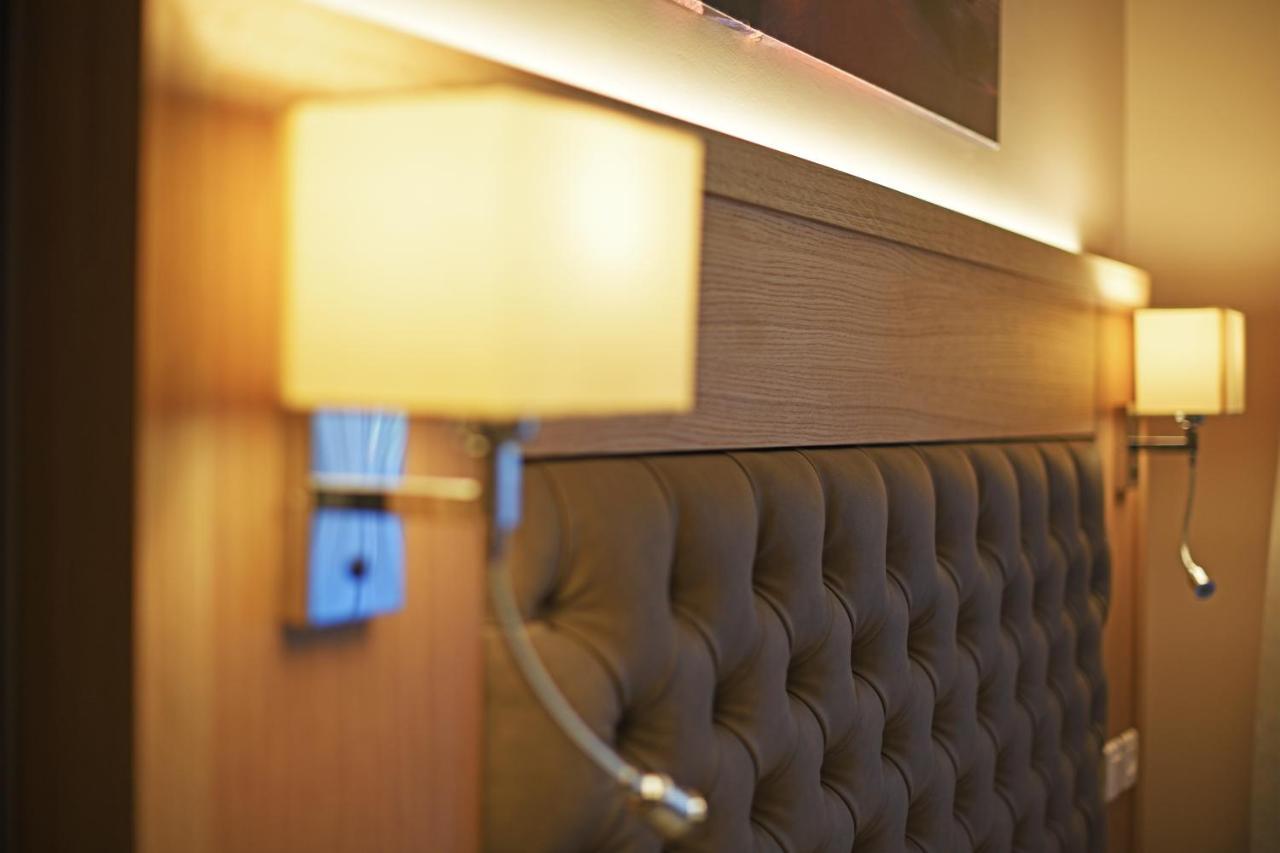 Hotel Tettola サン・フロラン エクステリア 写真