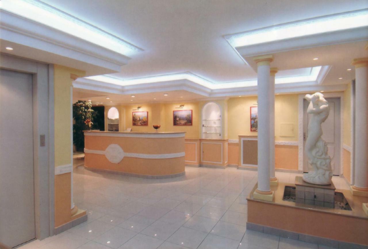 Hotel Tettola サン・フロラン エクステリア 写真